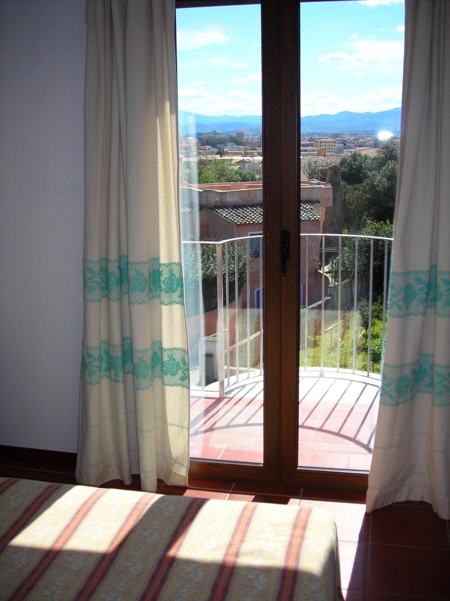 Bed & Breakfast Dessole Olbia Exterior photo