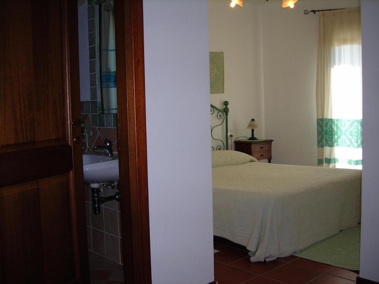Bed & Breakfast Dessole Olbia Exterior photo